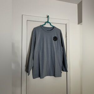Grey long sleeve Maui shirt
Size Large
In great condition